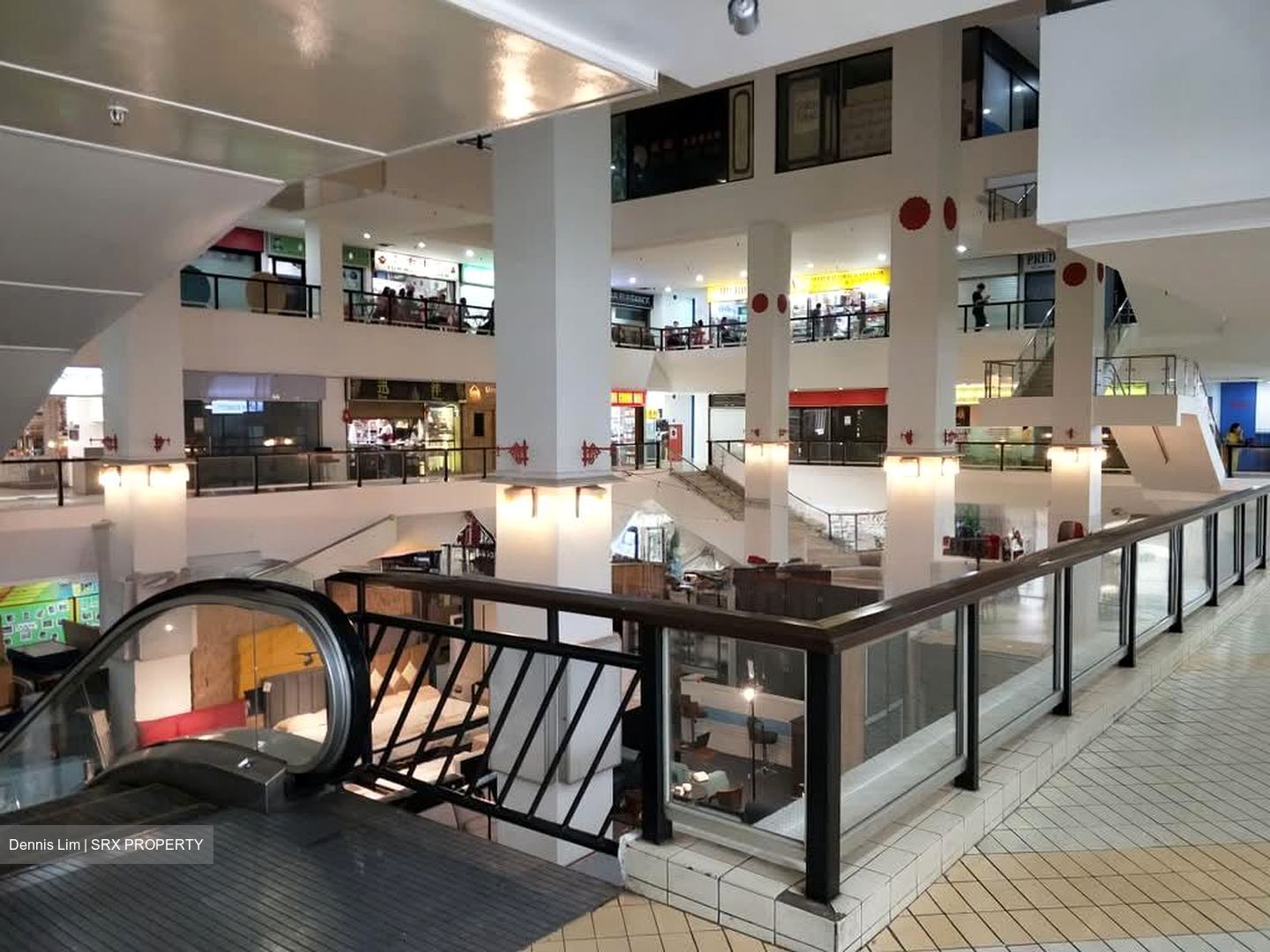 Upper Serangoon Shopping Centre (D19), Retail #567548161